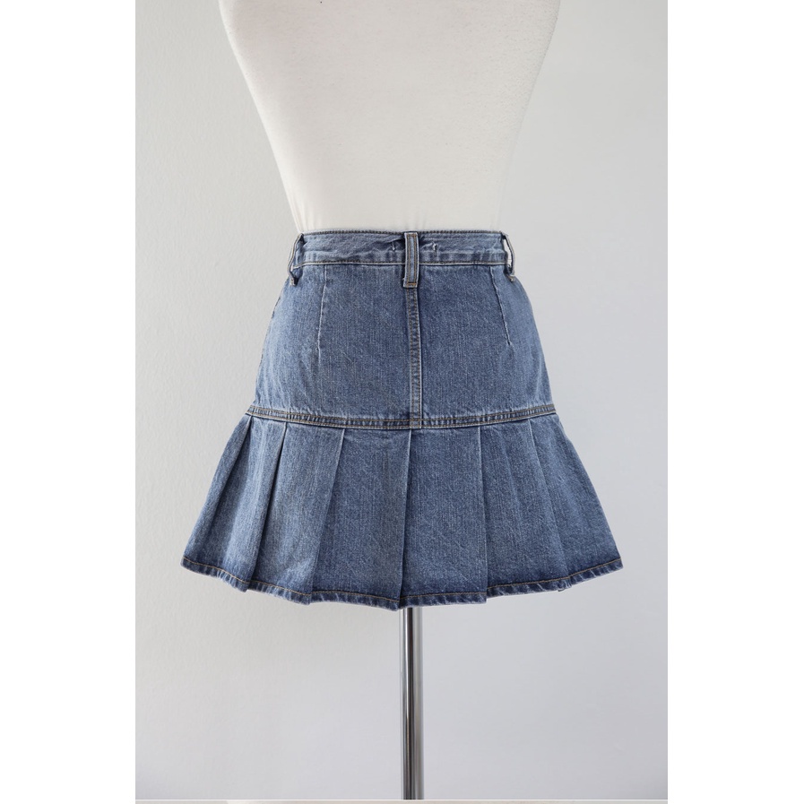 Solid color shirt, high-waist denim lace skirt, female bag hip pleated skirt, women's knitted sweater short-sleeved top, summer Korean version