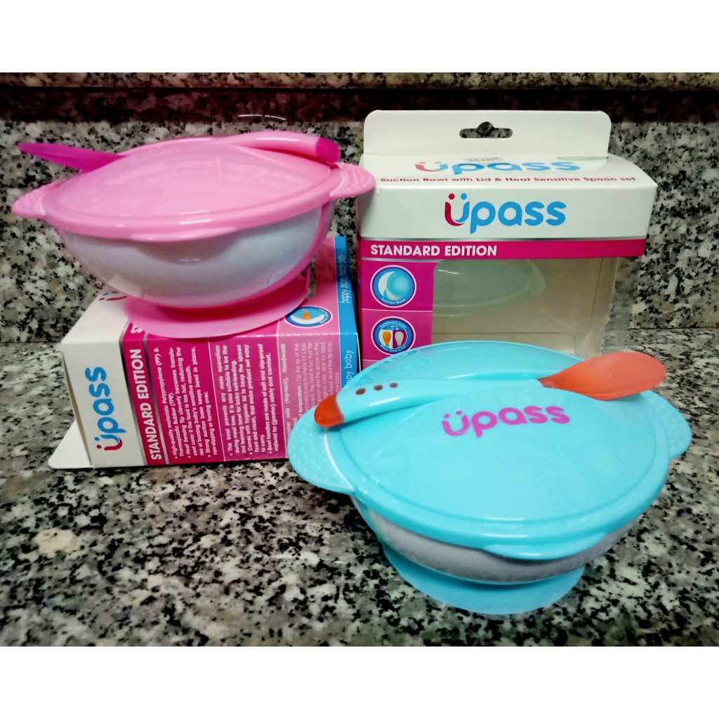 BÁT ĂN DẶM CHỐNG ĐỔ CÓ NẮP VÀ THÌA CẢM ỨNG NHIỆT UPASS