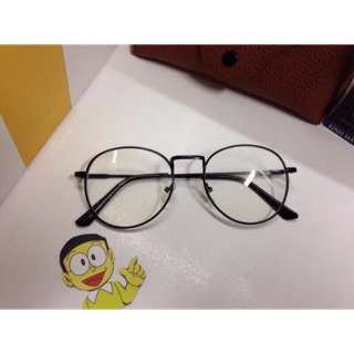 Kính ngố nobita