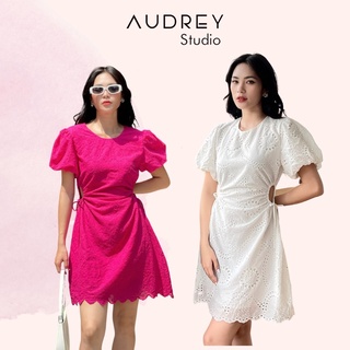 Đầm dáng ngắn cutout eo tay phồng dáng ngắn xô thêu hồng / trắng - Audrey Studio