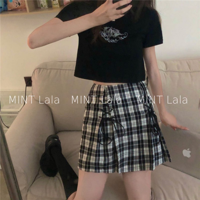 Chân Váy Caro Xếp Ly Đen Trắng Ngắn Kiểu Đan Dây Cá Tính | BigBuy360 - bigbuy360.vn