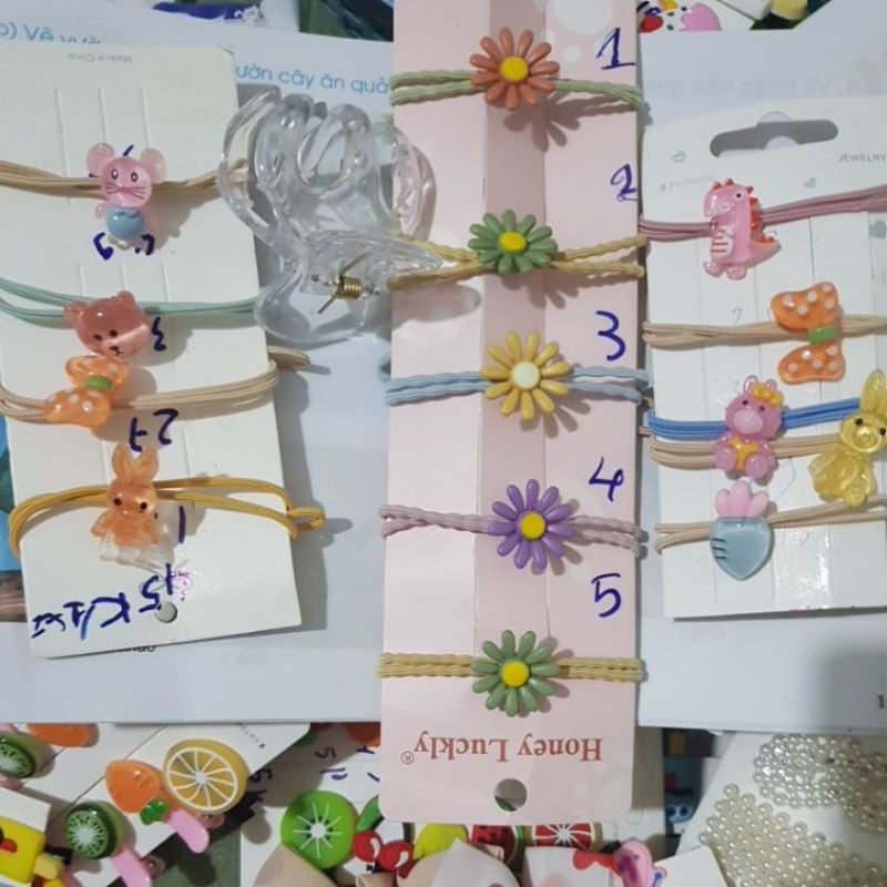 Cột tóc siêu xinh