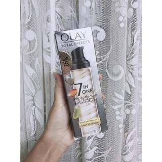 Kem nền Olay Total Effects 7 in 1 Tone Correcting - Light/Medium SPF 15
