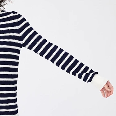 (GU Nhật chính hãng) Nữ - Áo len chất rayon cổ tròn dài tay họa tiết kẻ ngang