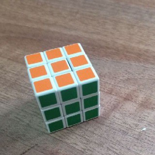 Đồ chơi ru bích tí hon 3x3cm