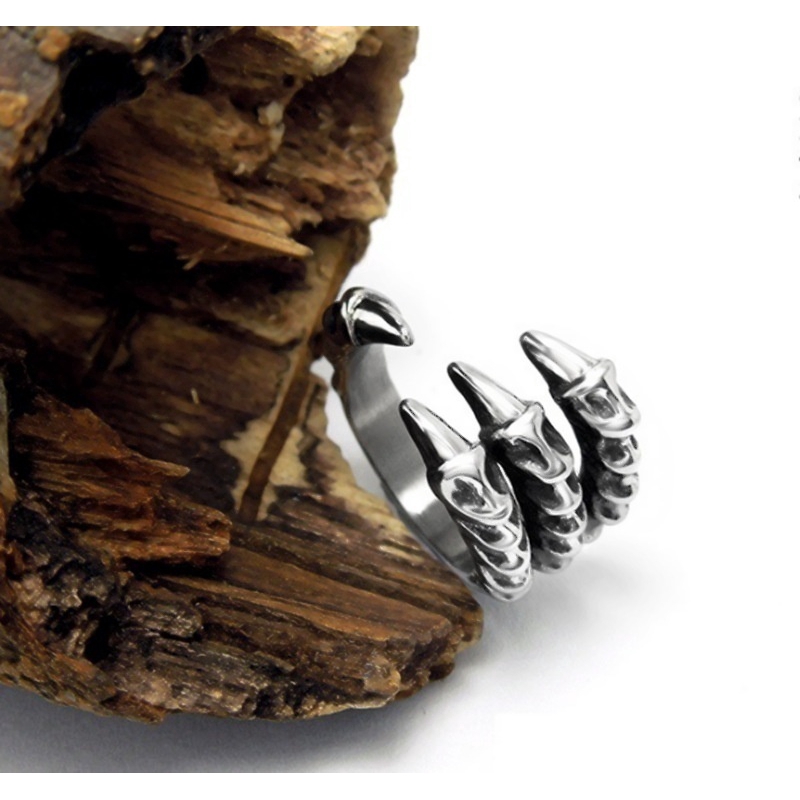 Nhẫn Thiết Kế Đặc Biển Phong Cách Retro