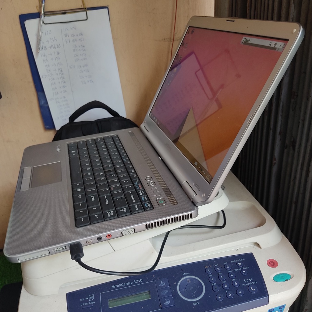 Laptop VGN-NR330E dùng cho học tập, văn phòng, giải trí (Used)