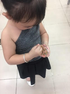 Set áo kim sa lệch vai chân váy