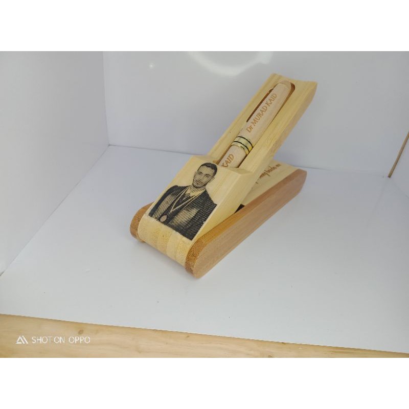 Hộp bút tre khắc theo yêu cầu