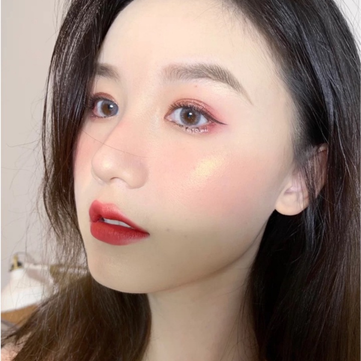 Bảng phấn trang điểm Mancosie bắt sáng và tạo khối 2 tông màu tùy chọn