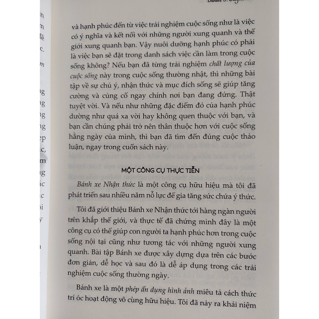 Sách: Nghĩ đơn giản đời bình an