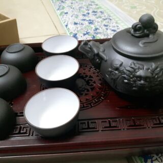 Bộ ấm trà rồng đen