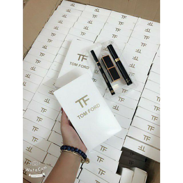 Combo trang điểm y hình | BigBuy360 - bigbuy360.vn
