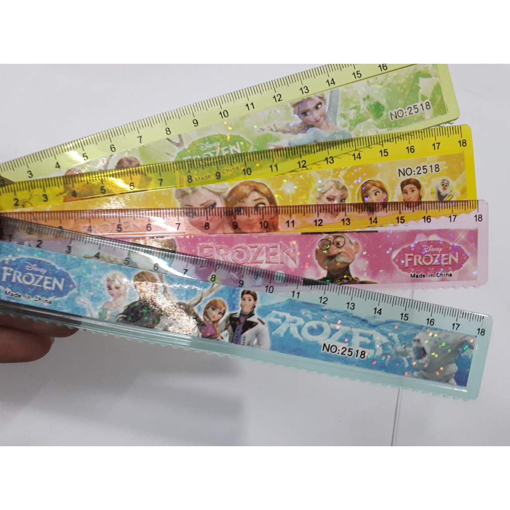 Thước kẻ 18cm có răng cưa 1 cái