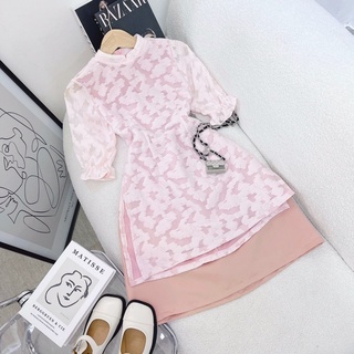 Set áo dài cách tân hoa nổi + chân váy hồng