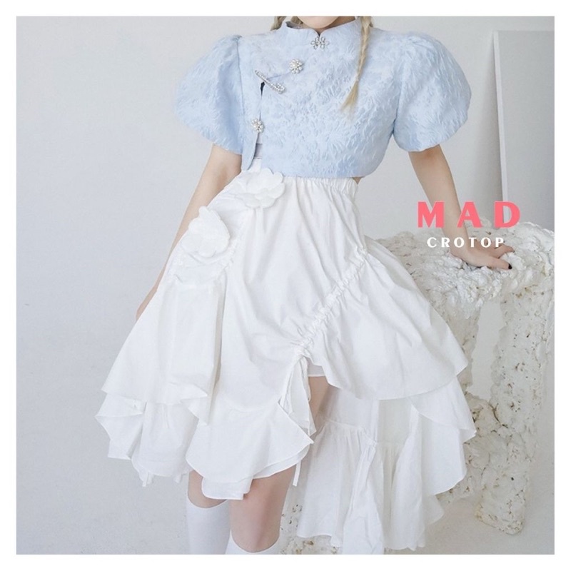 Set Áo Hoa Đính Ghim Quý Phái Và Chân Váy Bèo Nhún Tiểu Thư Kết Hợp Hoàn Hảo MadCrotop DMA104