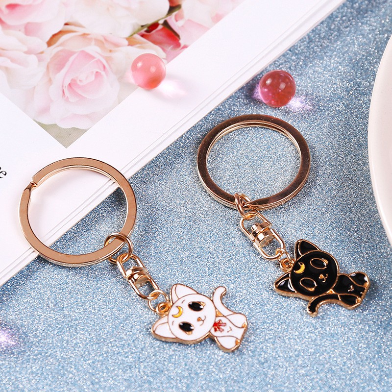 Móc khóa hình hoạt họa kim loại