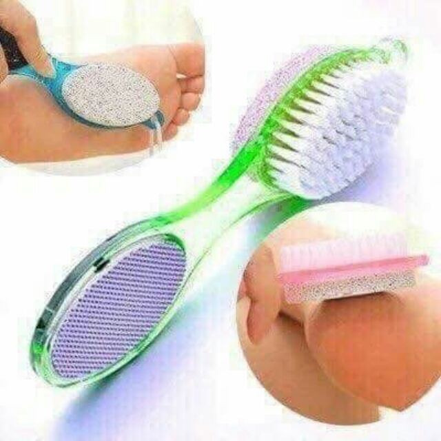 Bàn chải 2 in 1 vừa chà chân đầu chà mịn bàn chân