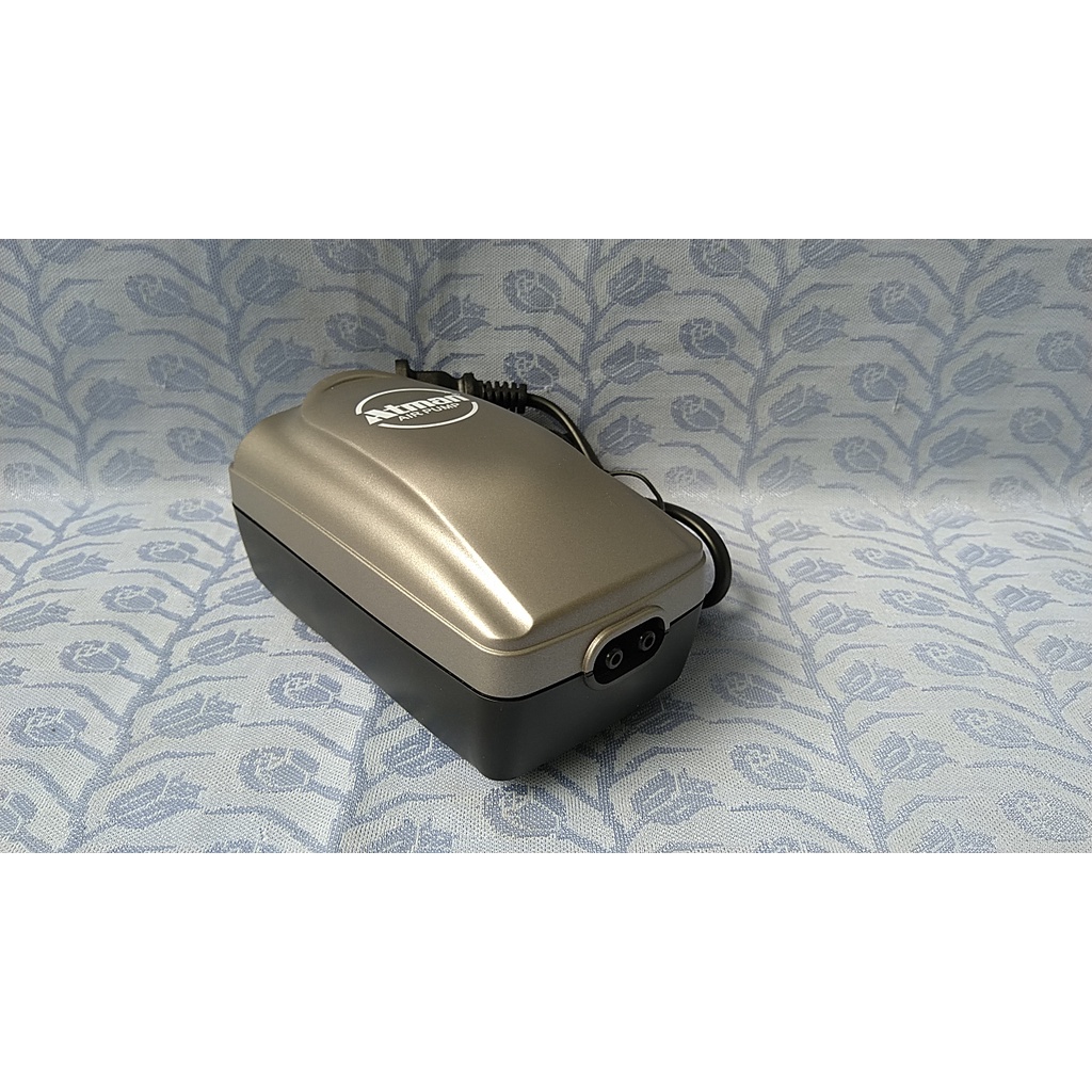 Máy sủi khí oxi siêu êm Atman dùng cho bể cá.