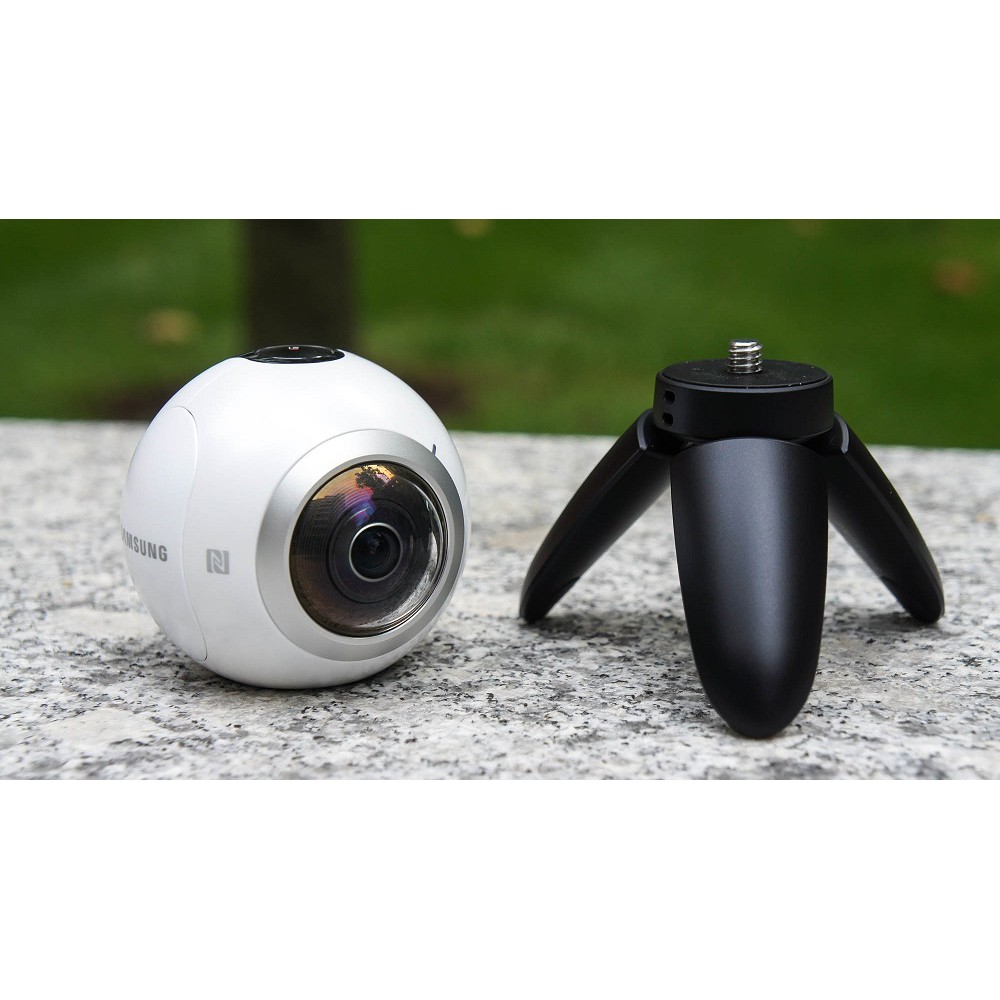 Máy chụp ảnh 360 độ Samsung Gear 360 SM-C200