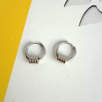 Hàng mới về - Bông tai khoen tròn lồng ống trụ không rỉ sét style cá tính - shop cà rốt