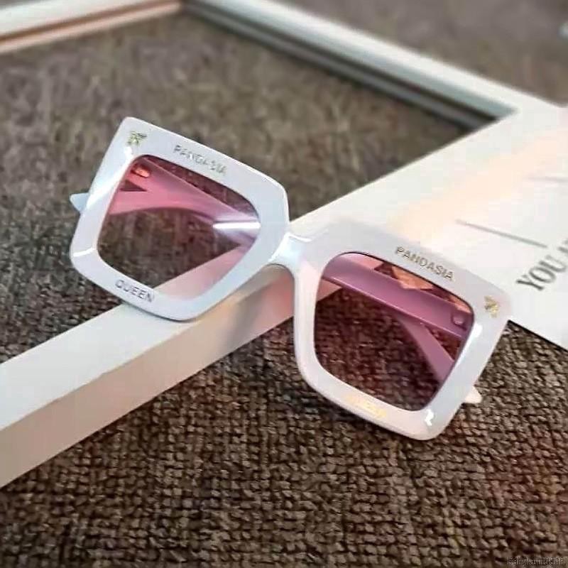 Kính mát chống tia UV kiểu dáng thời trang cho bé