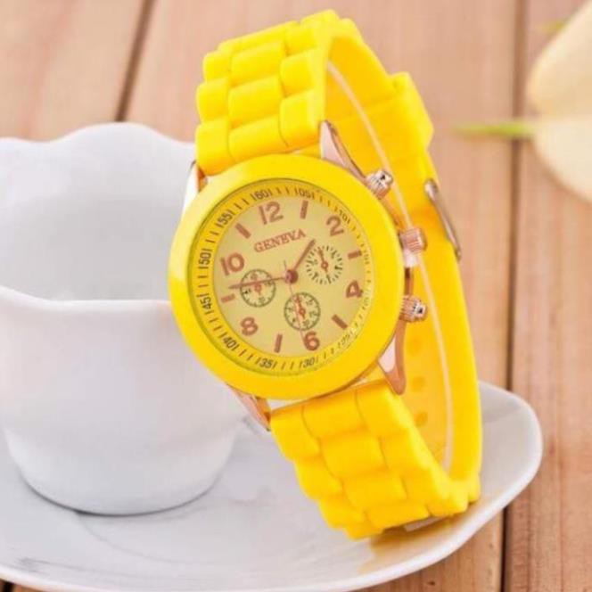 (giá sỉ)đồng hồ thời trang nam nữ geneva khởi my K99