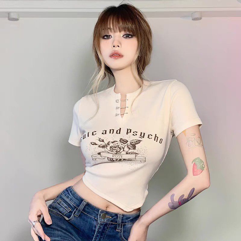 Áo Croptop Body Tay Ngắn MIRA.CLOSET, Dáng Ôm Hoạ Tiết In Hoa Hồng A5462