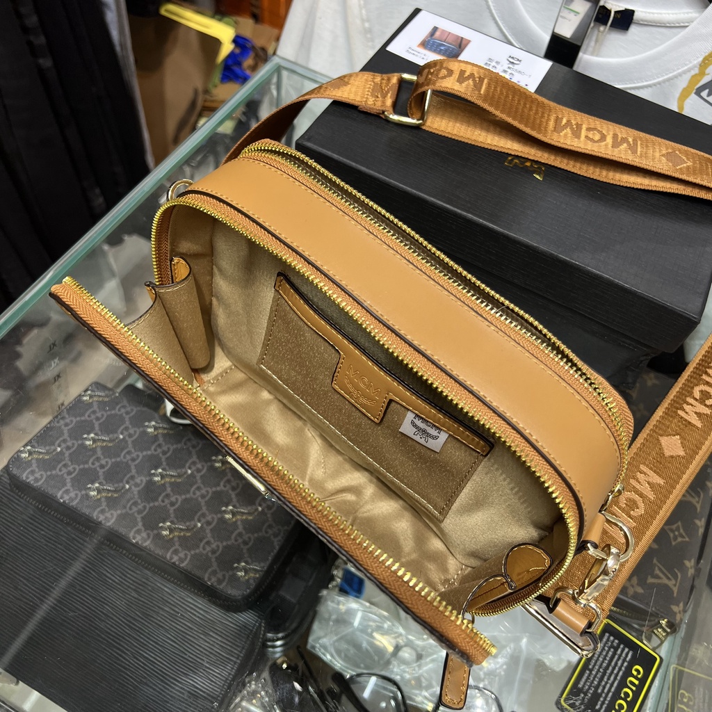 Túi đeo chéo mini bag M.C.M 2 khóa họa tiết 18x13x7 LA fullbox