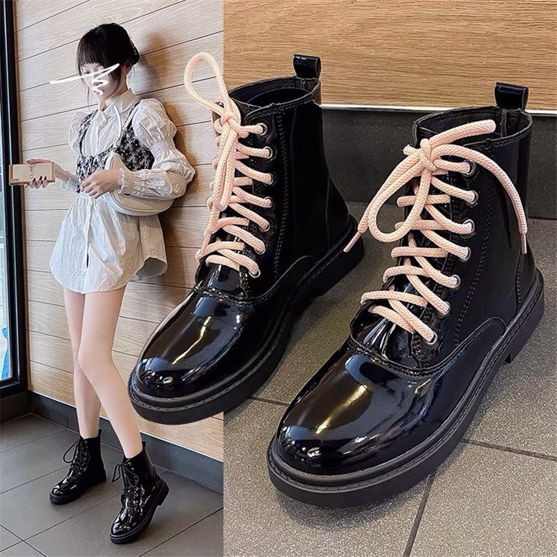 Bốt nữ da bóng đan dây hồng, boots cổ cao đế bằng