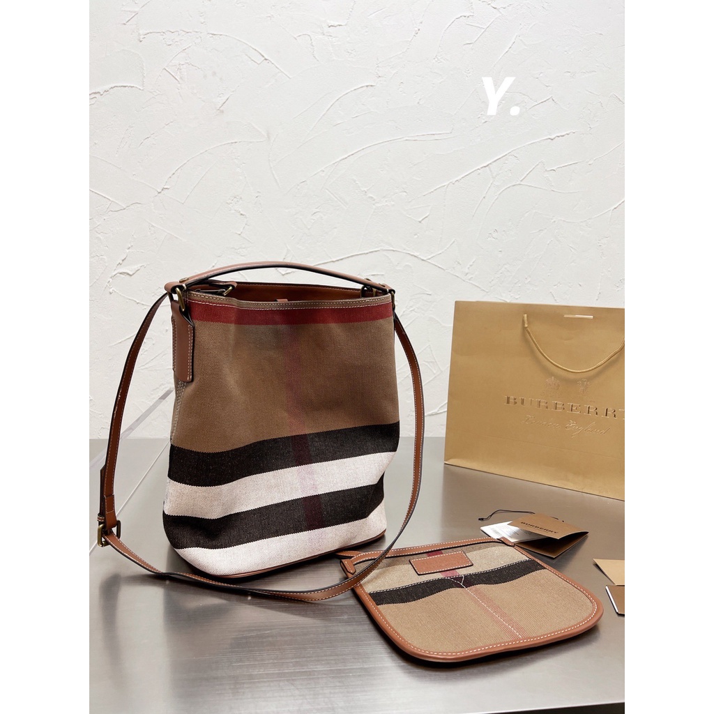 Túi Đeo Chéo Burberry Thời Trang Sang Trọng Cho Nam Nữ