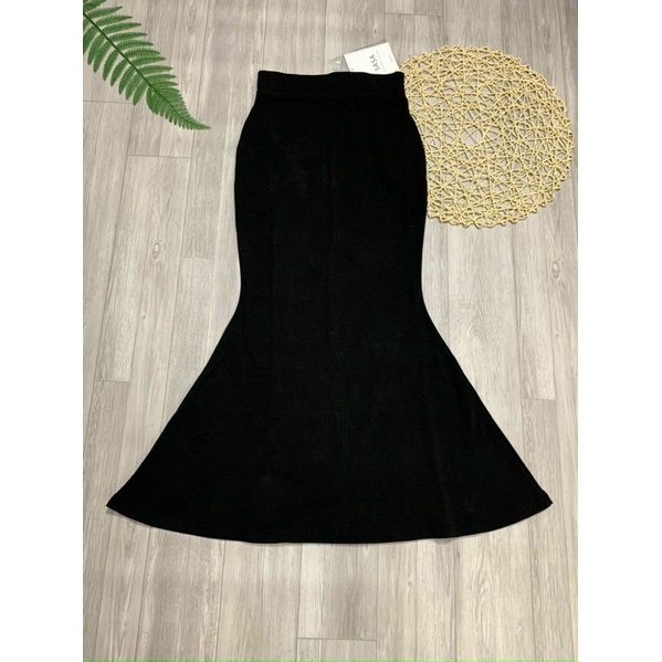 Chân váy đuôi cá dáng xoè dài tôn dáng lưng cao Mlem, nâng v3, váy ôm dáng xoè.