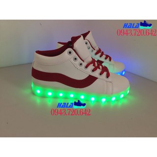 [HÀNG CÓ SẴN] Giày Đèn Led Móc Đỏ