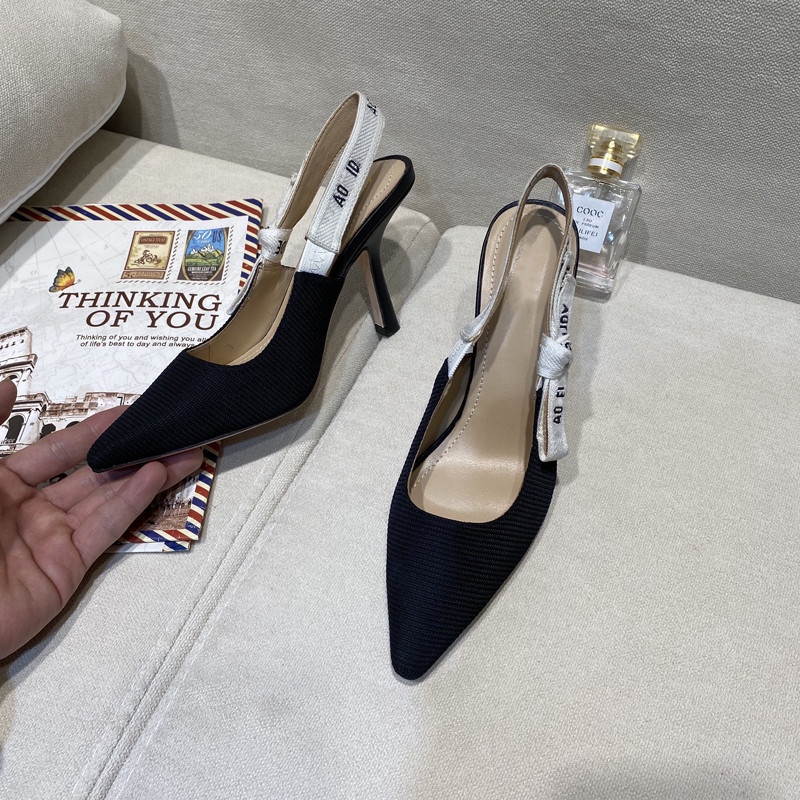 Giày sandal hở eo quai dio 3cm H137