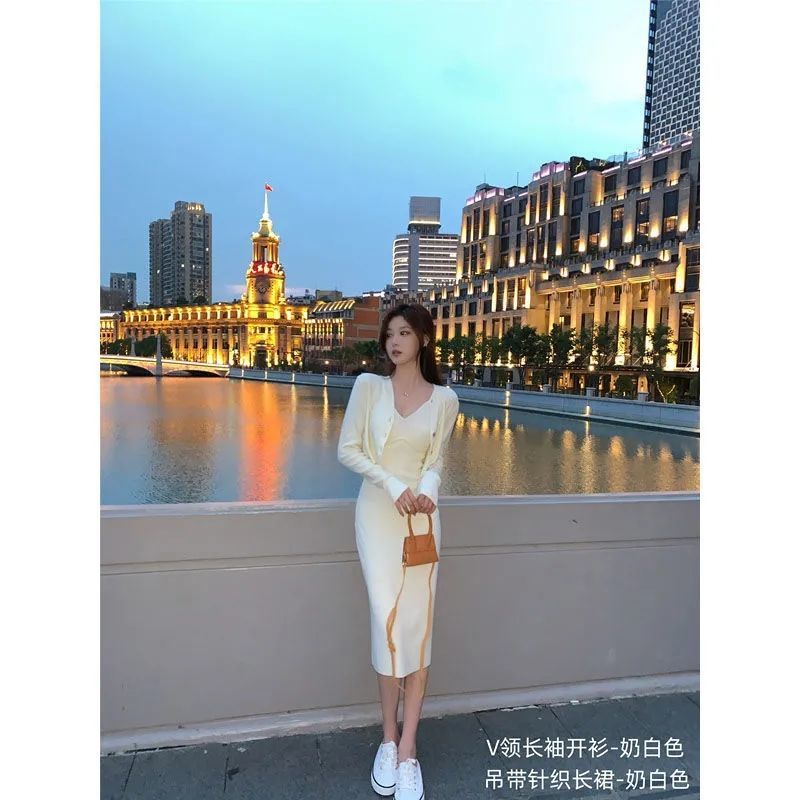 Bộ đầm cổ chữ V với áo khoác cardigan dệt kim dáng ngắn thời trang dành cho nữ