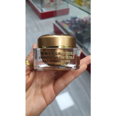 Kem nám New fair & white vàng