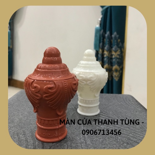 Đầu chụp thanh treo rèm có hoa văn sang trọng