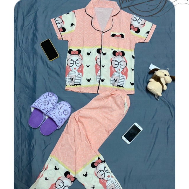 ⛔️[SALE SIÊU HOT] ⛔️ Bộ ngủ pijama chất vải lụa satin cao cấp hoạ tiết cô gái ( tay cộc, quần dài ).