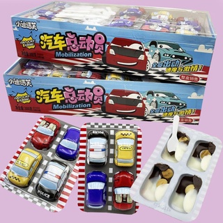 Vỉ 4 chiếc xe ô tô nhân kẹo socola
