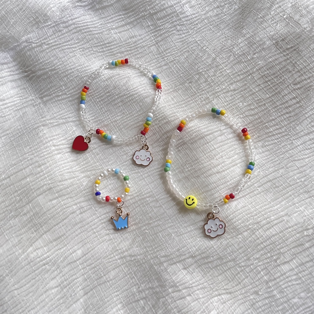 Vòng tay charm mây trắng nhẹ nhàng dễ mix đồ