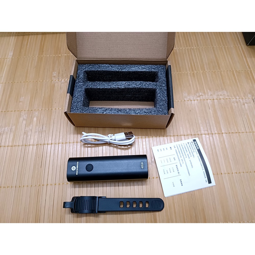 Đèn xe đạp Rockbros 400lm, pin 2000mah, đèn kẹp