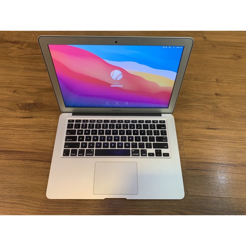 Máy tính xách tay Macbook Air 13 inches