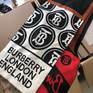 KHĂN BURBERRY SIÊU ĐẸP