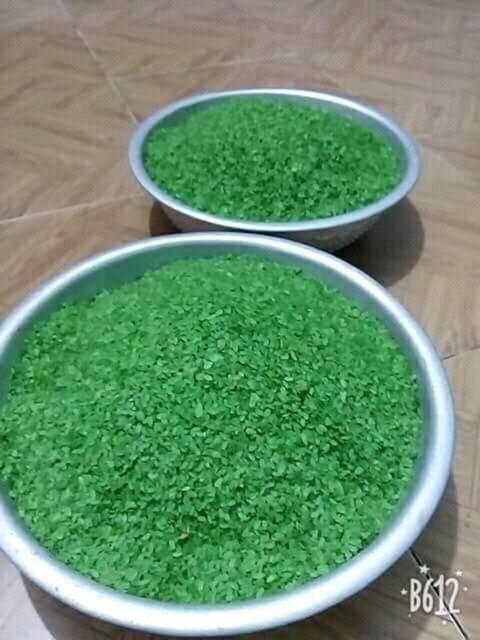 Cốm khô dẹt xanh, trắng