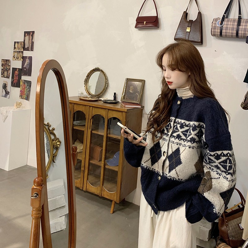 (Có sẵn) Áo khoác len cardigan áo dệt kim retro túi xoắn phong cách Hàn | BigBuy360 - bigbuy360.vn