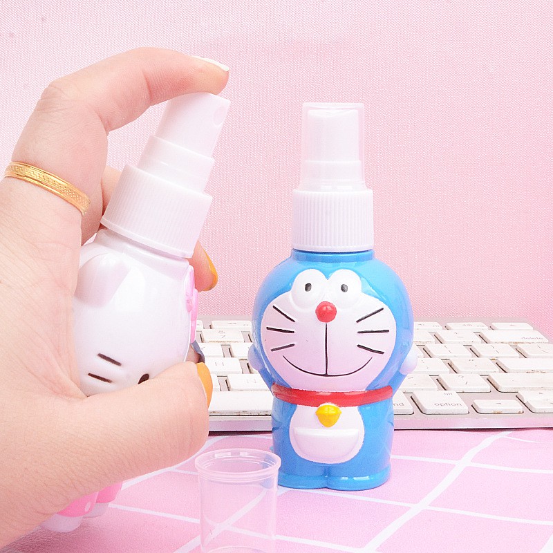 Chai đựng xà phòng dạng ấn hình Doraemon Hello Kitty dễ thương