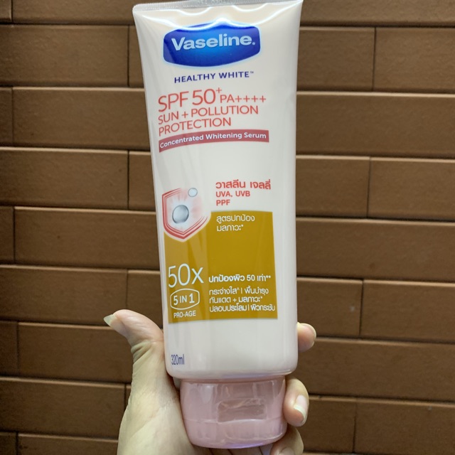 SỮA DƯỠNG THỂ TRẮNG DA VASELINE 50X THÁI LAN