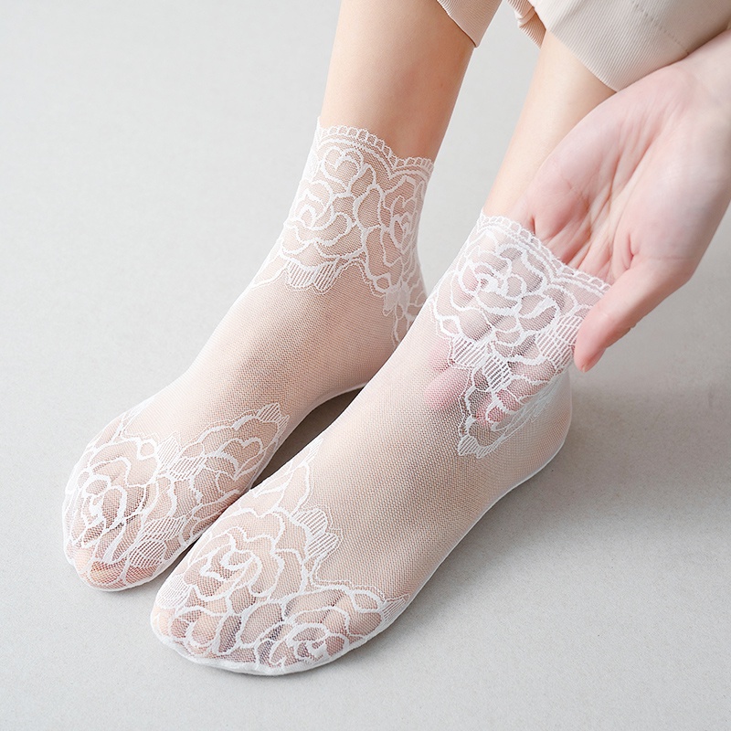 Tất thuyền tàng hình vải lụa băng siêu mỏng mềm mại chống trượt thoáng khí phối ren hoa phong cách nhật bản dành cho nữ