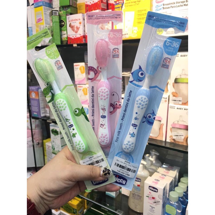 Bàn chải đánh răng Chicco, bàn đánh răng cho bé 6M+ Rùa con/cá xanh/Bướm hoa