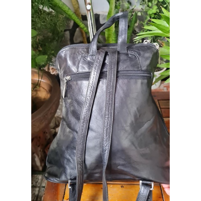 Balo mini dáng lạ